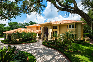 Luxury Florida House With A Tropical Garden